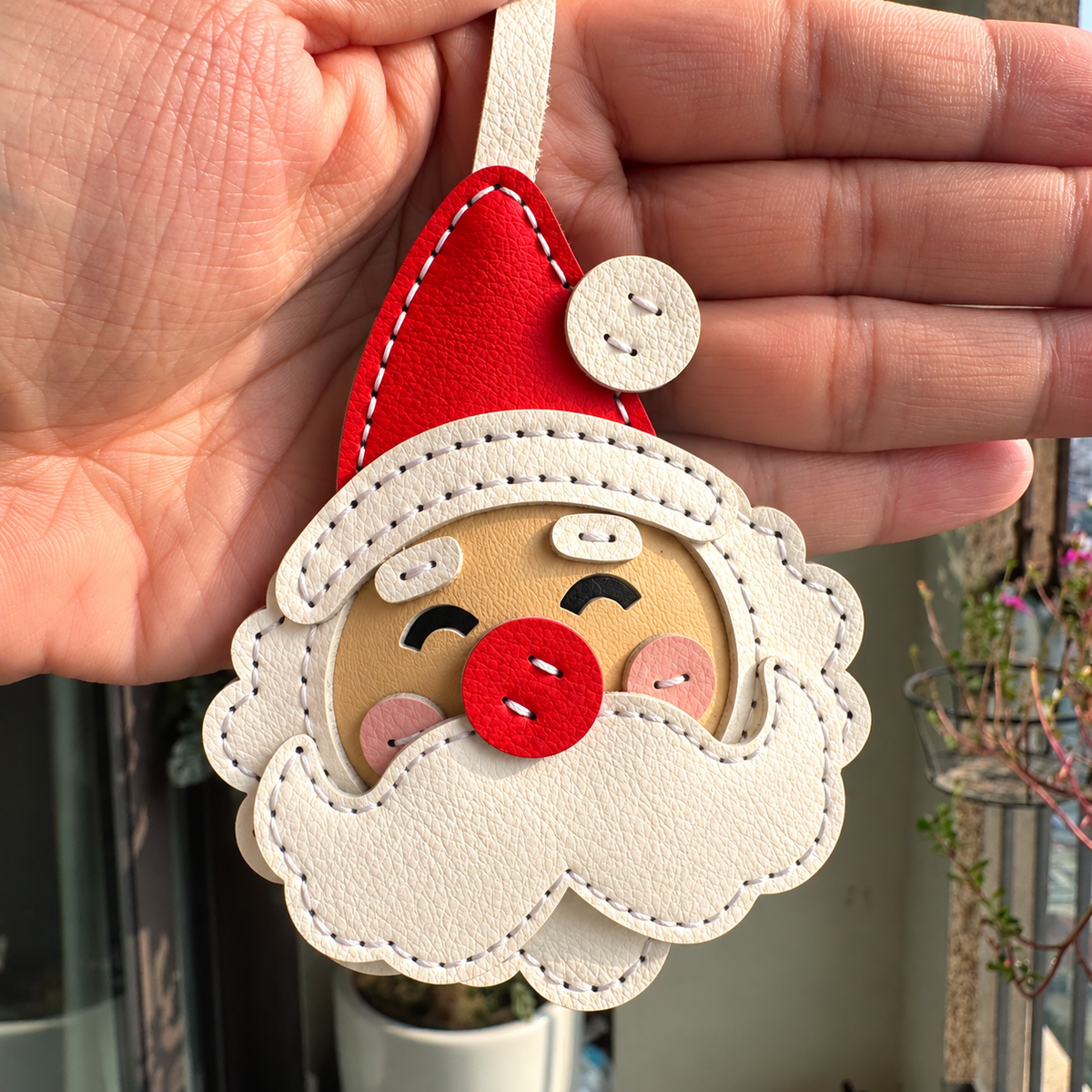 Santa Claus vegan leather bag charm, handmade by Craftelly